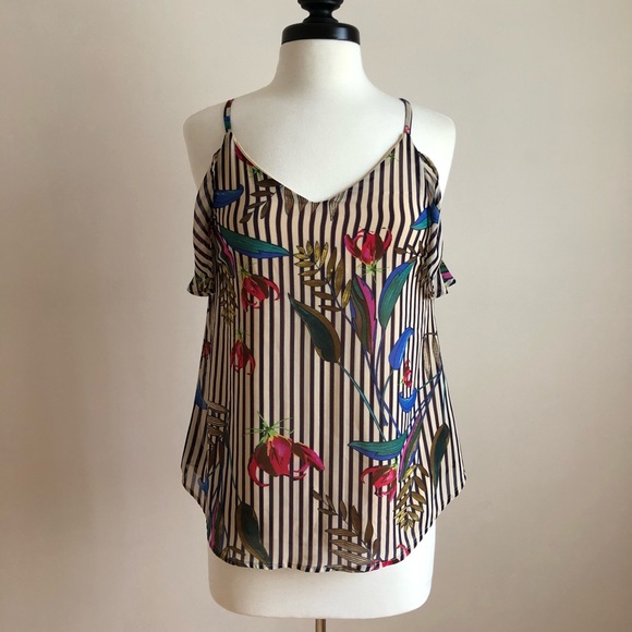 Japna Tops - Japna Spaghetti Strap Floral Top Size S